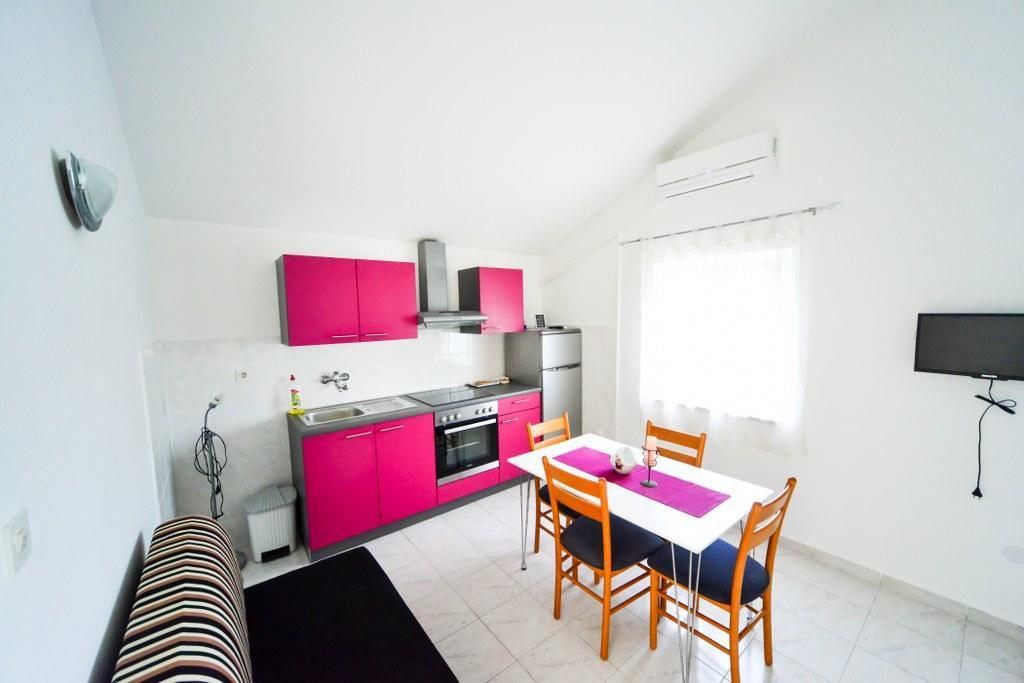 Apartments Valentina Petrcane Exterior photo