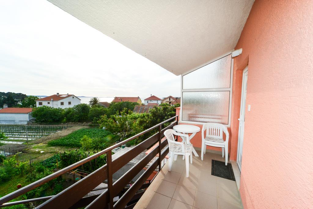 Apartments Valentina Petrcane Exterior photo